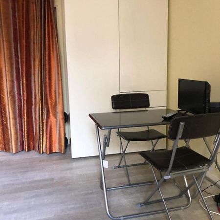 23 Rue De La Chapelle Lägenhet Paris Exteriör bild