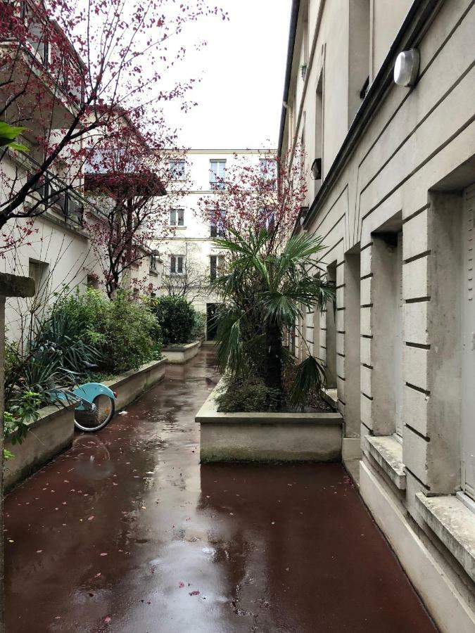 23 Rue De La Chapelle Lägenhet Paris Exteriör bild